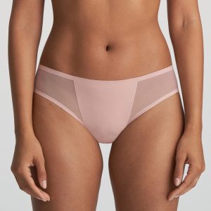 Louie Rio Brief